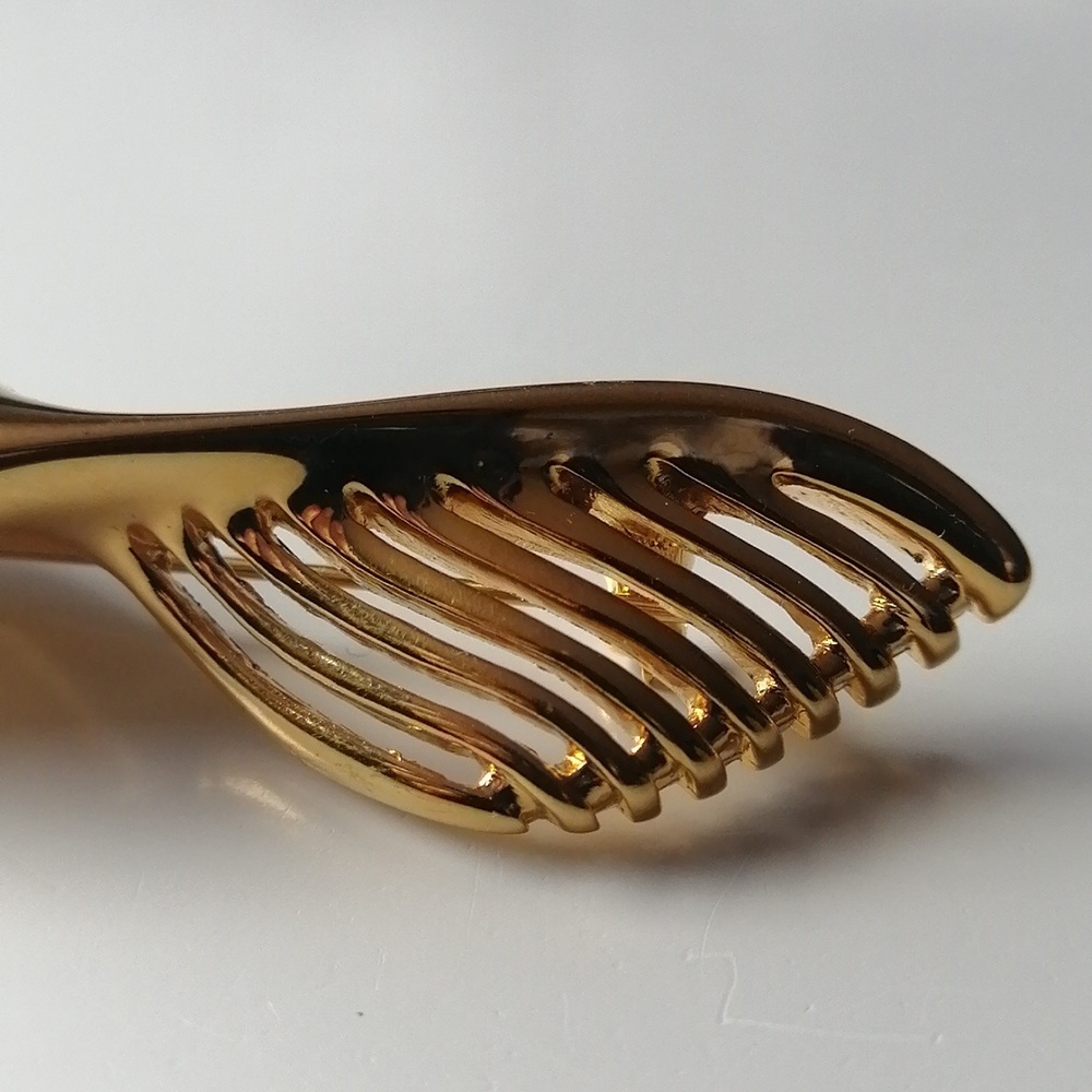 Vintage Monet Minimalist Abstract Goldtone Unisex Brooch Pin - Picture 3 of 7